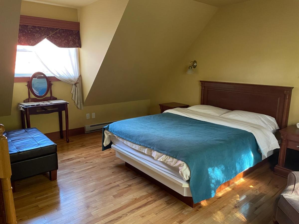 Motel Au P'Tit Sapin Mirabel Eksteriør billede