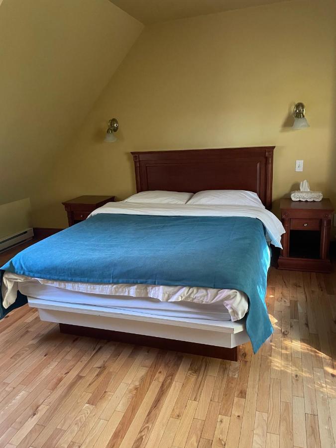 Motel Au P'Tit Sapin Mirabel Eksteriør billede