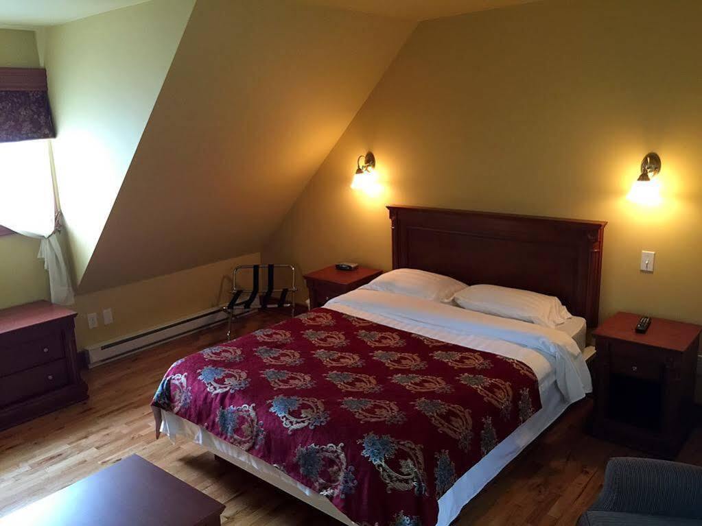 Motel Au P'Tit Sapin Mirabel Eksteriør billede